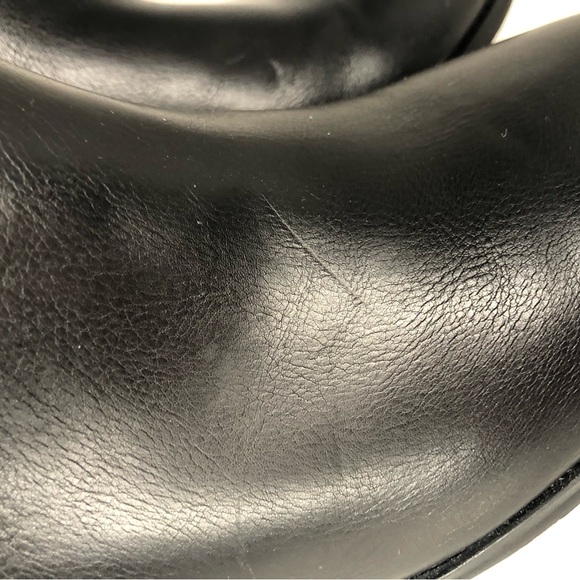 Eva & Zoe Faux Leather Zip Closure Almond Toe Ankle Bootie Size 9 - Picture 9 of 12